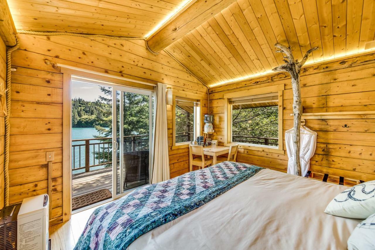 Stillpoint Lodge - All-Inclusive Halibut Cove Exterior foto