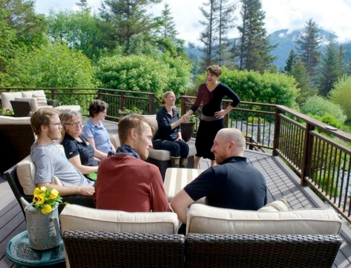 Stillpoint Lodge - All-Inclusive Halibut Cove Exterior foto