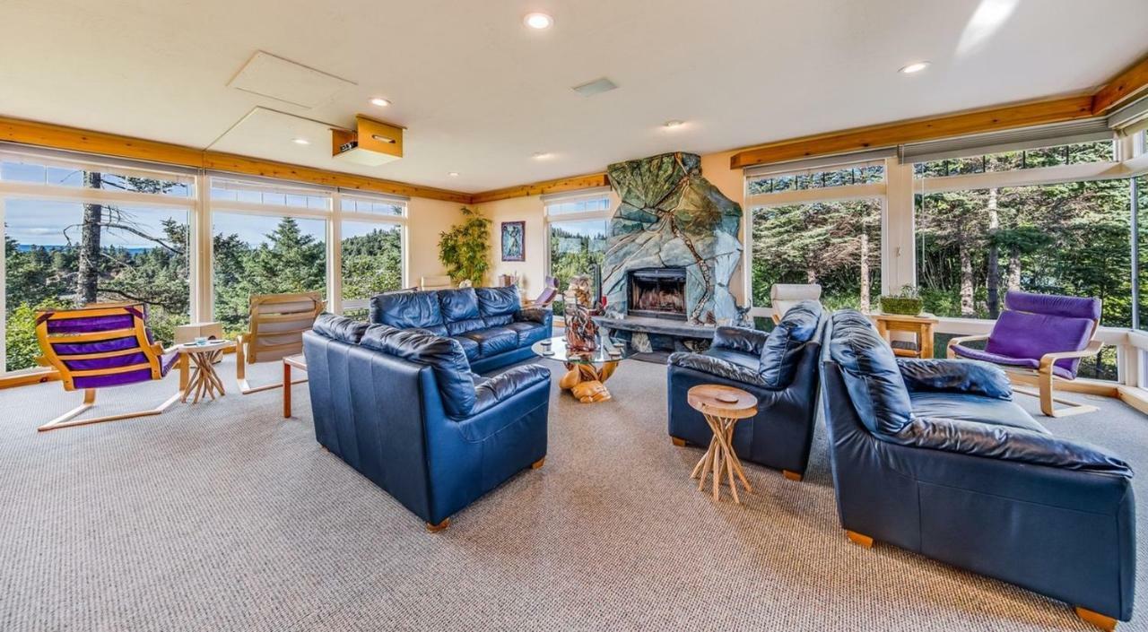 Stillpoint Lodge - All-Inclusive Halibut Cove Exterior foto